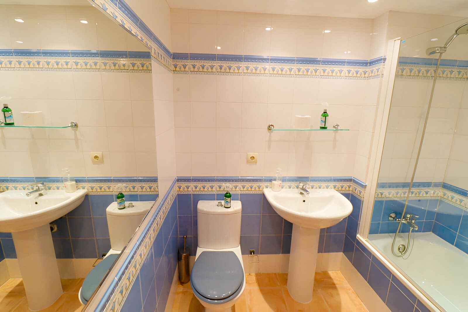 Apartamento de 2 habitaciones en New Golden Mile en venta con piscina garaje - 355.000 € (Ref: 9151787)