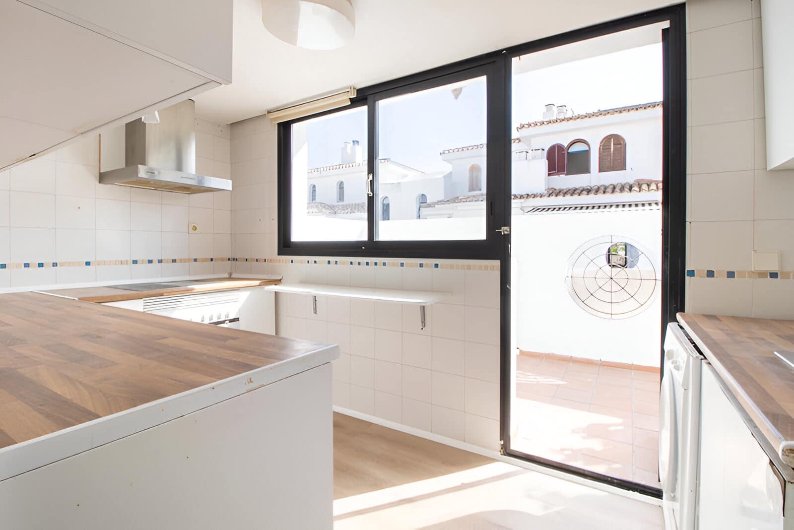 3 soveværelse Byhus til salg i Costalita med swimmingpool garage - € 459.000 (Ref: 9162127)