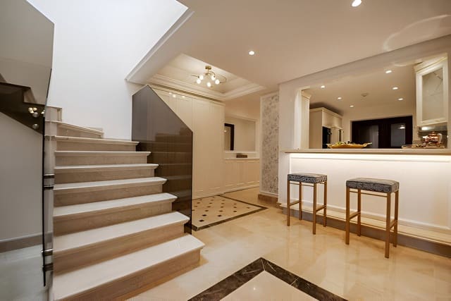 3 quarto Penthouse para venda em Marbella com piscina garagem - 2 250 000 € (Ref: 9197612)