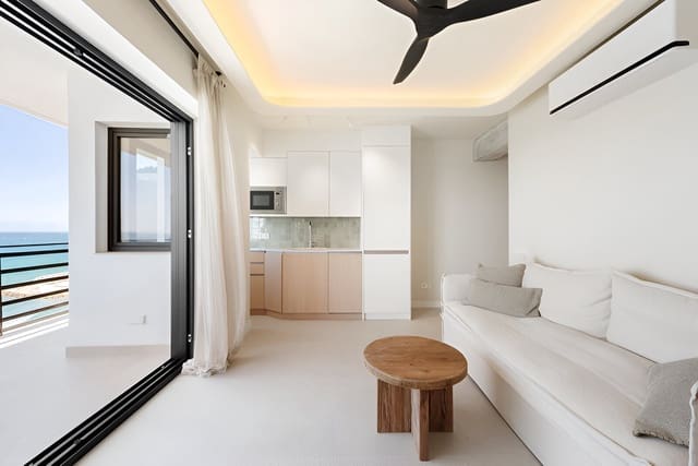 Apartamento de 2 habitaciones en Marbella en venta - 1.390.000 € (Ref: 9197613)