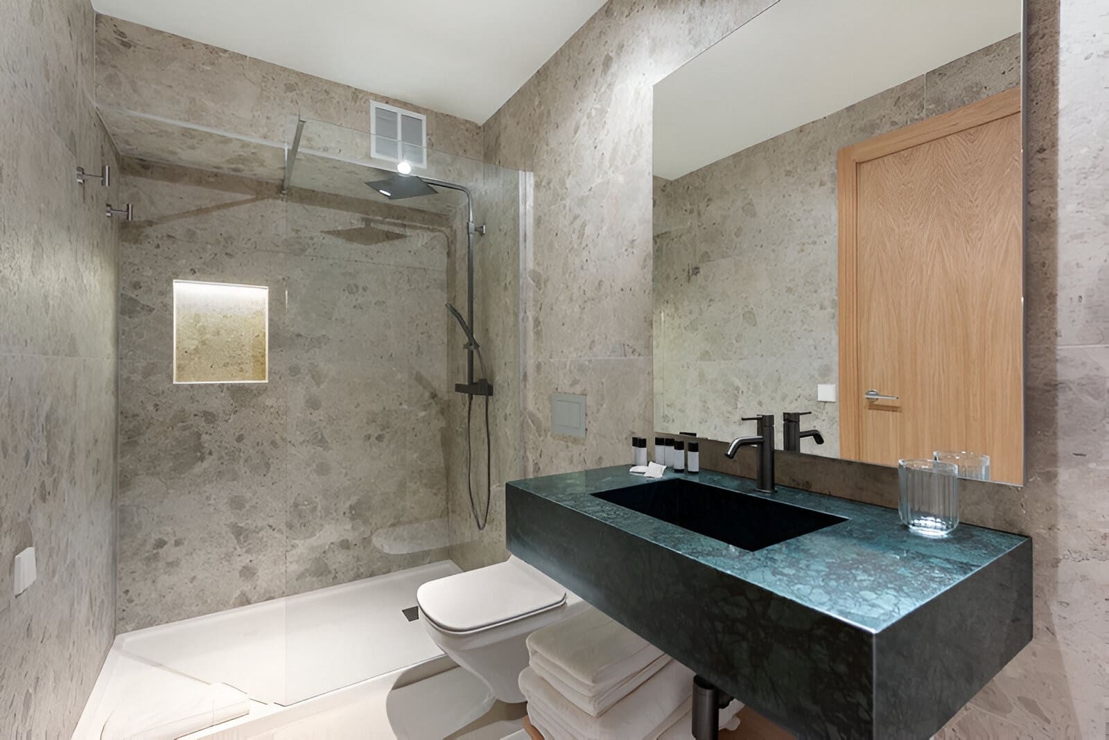 Apartamento de 2 habitaciones en Marbella en venta - 1.390.000 € (Ref: 9197613)