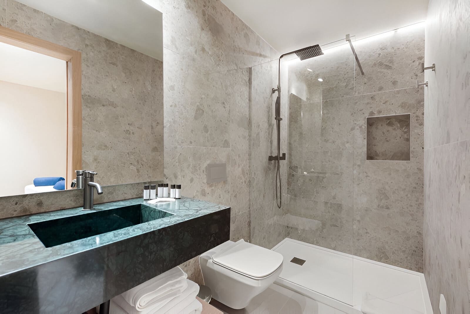 Apartamento de 2 habitaciones en Marbella en venta - 1.390.000 € (Ref: 9197613)