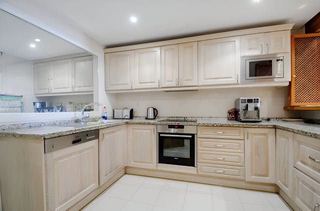 2 camera da letto Appartamento in vendita in Estepona con piscina garage - 1.350.000 € (Rif: 9197614)