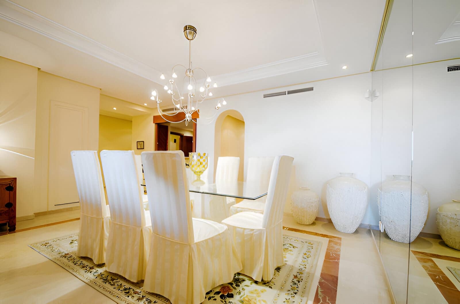 2 bedroom Apartment for sale in Estepona with pool garage - € 1,350,000 (Ref: 9197614)