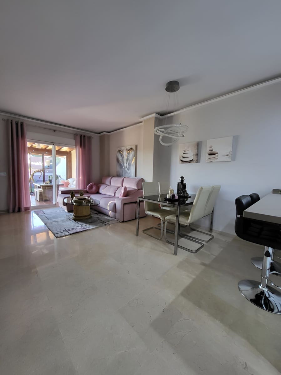 3 slaapkamer Penthouse te koop in Estepona met zwembad - € 810.000 (Ref: 9197615)