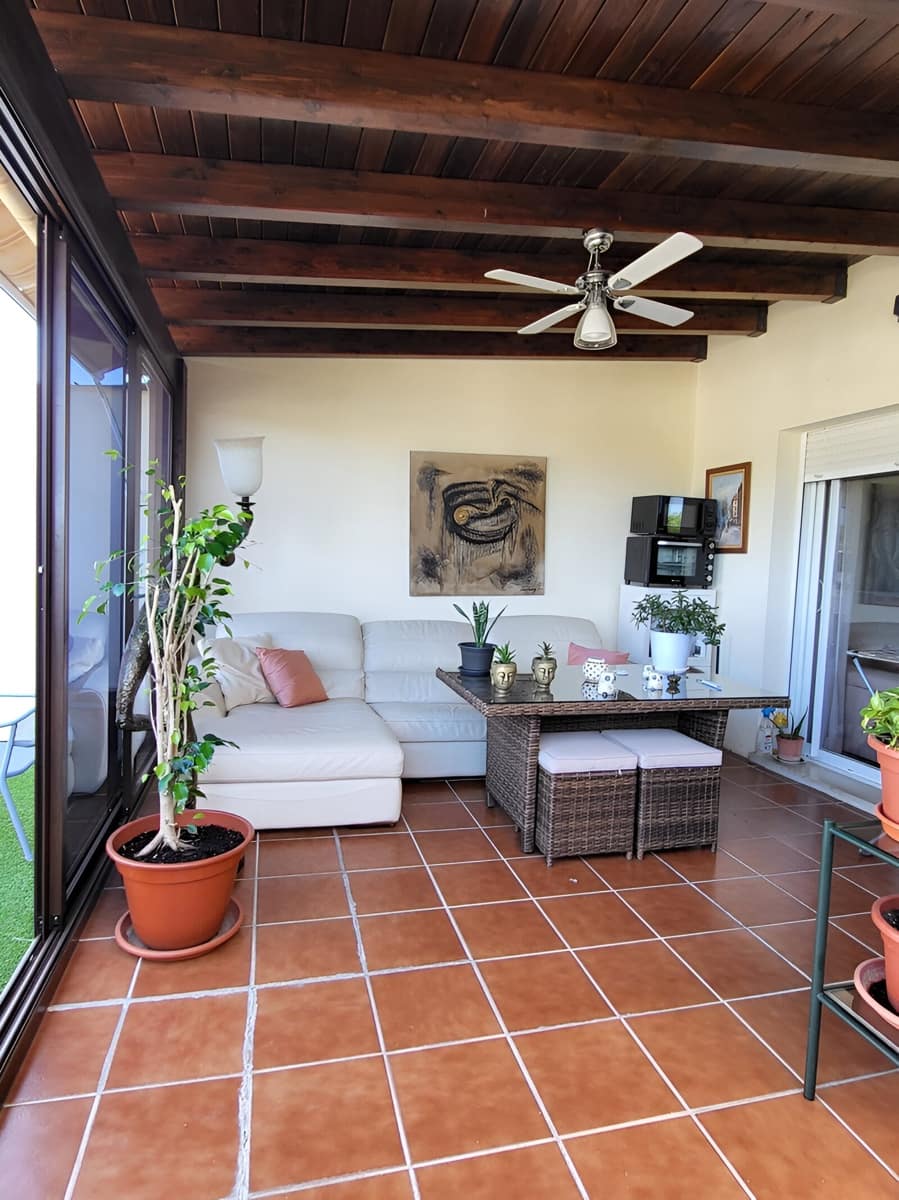 3 slaapkamer Penthouse te koop in Estepona met zwembad - € 810.000 (Ref: 9197615)
