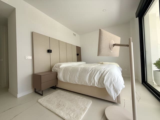 Apartamento de 2 habitaciones en Casares en venta con piscina garaje - 649.000 € (Ref: 9197616)