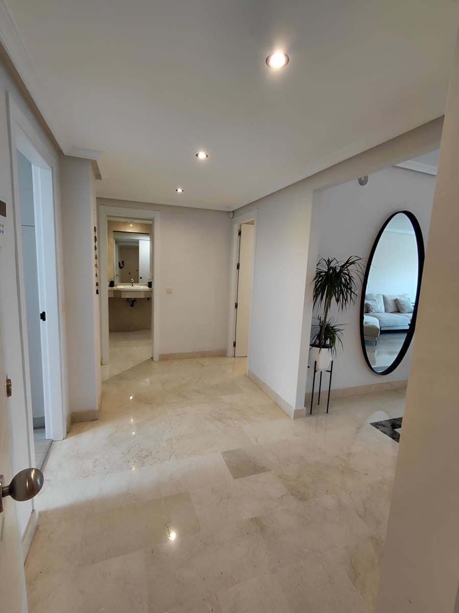 2 bedroom Apartment for sale in Marbella with pool garage - € 540,000 (Ref: 9197617)