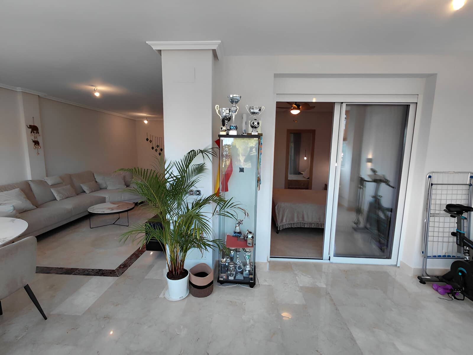 2 bedroom Apartment for sale in Marbella with pool garage - € 540,000 (Ref: 9197617)