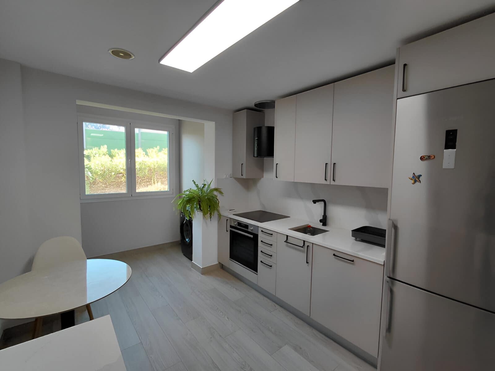 2 bedroom Apartment for sale in Marbella with pool garage - € 540,000 (Ref: 9197617)