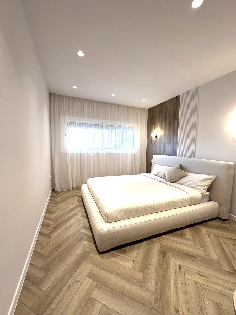 3 soverom Leilighet til salgs i Nueva Andalucia med garasje - € 1 190 000 (Ref: 9243048)