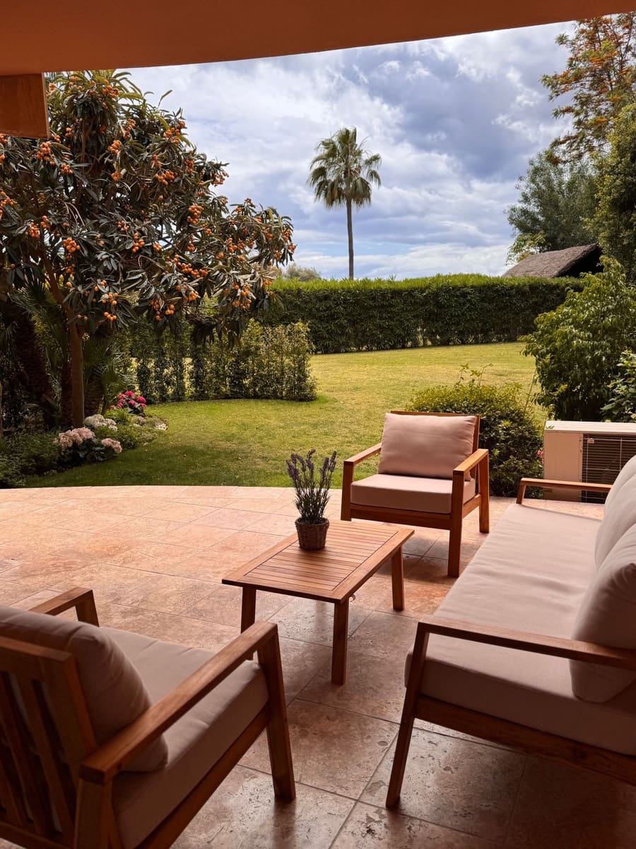 3 soverom Leilighet til salgs i Nueva Andalucia med garasje - € 1 190 000 (Ref: 9243048)