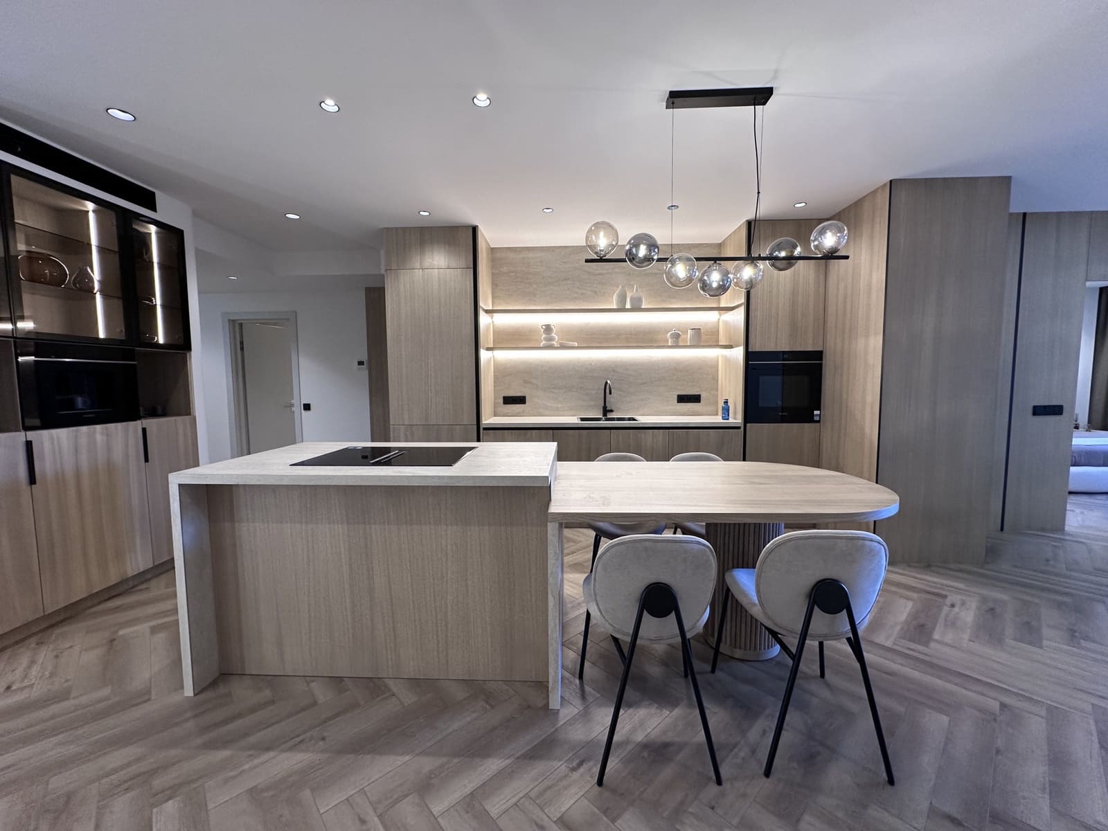 3 soverom Leilighet til salgs i Nueva Andalucia med garasje - € 1 190 000 (Ref: 9243048)