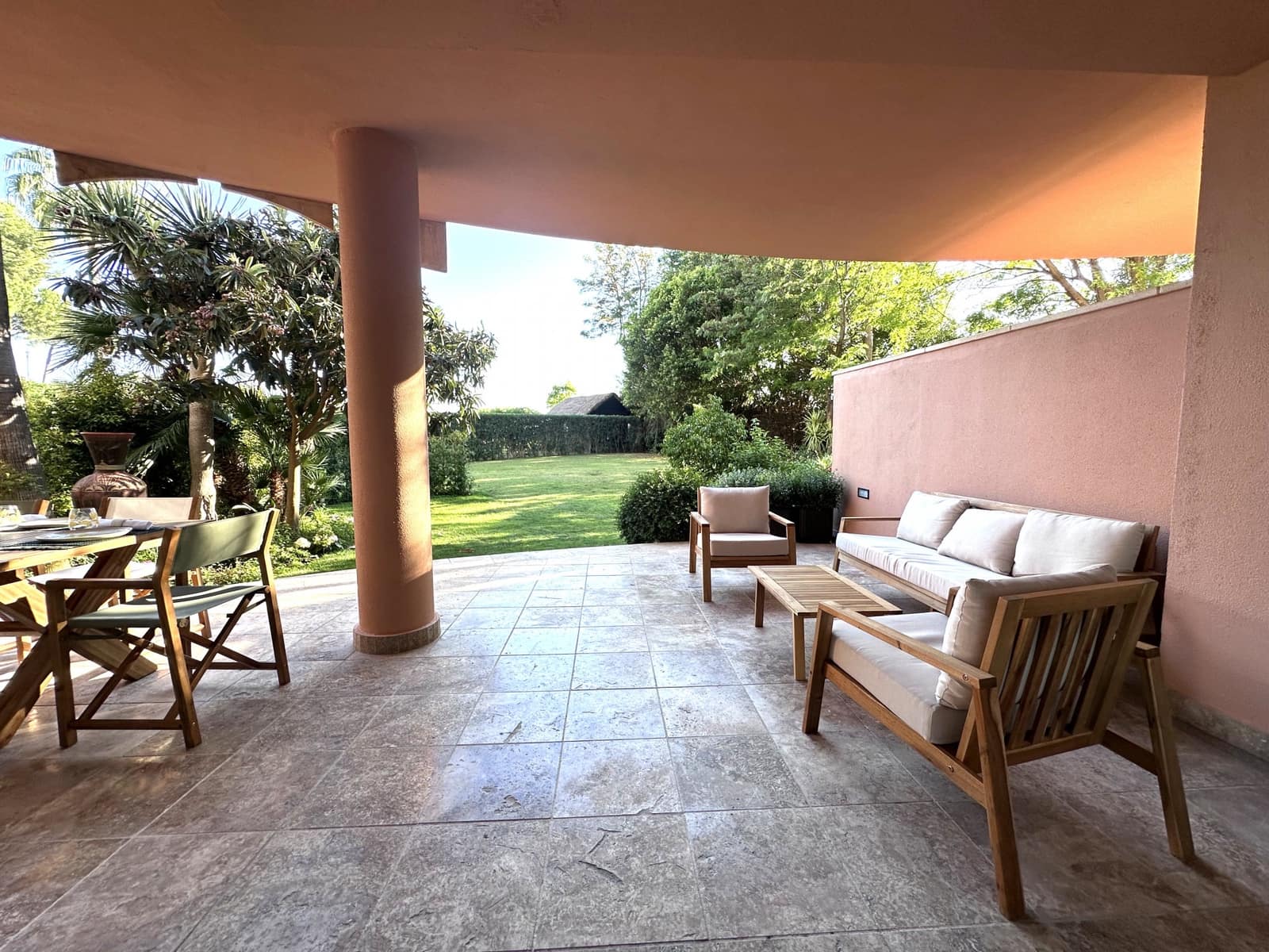 3 soverom Leilighet til salgs i Nueva Andalucia med garasje - € 1 190 000 (Ref: 9243048)