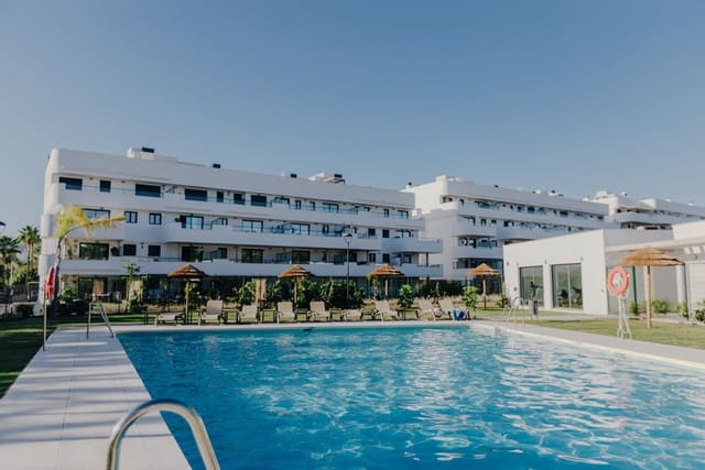 2 bedroom Apartment for sale in Selwo, Estepona with pool garage - € 435,000 (Ref: 9276031)