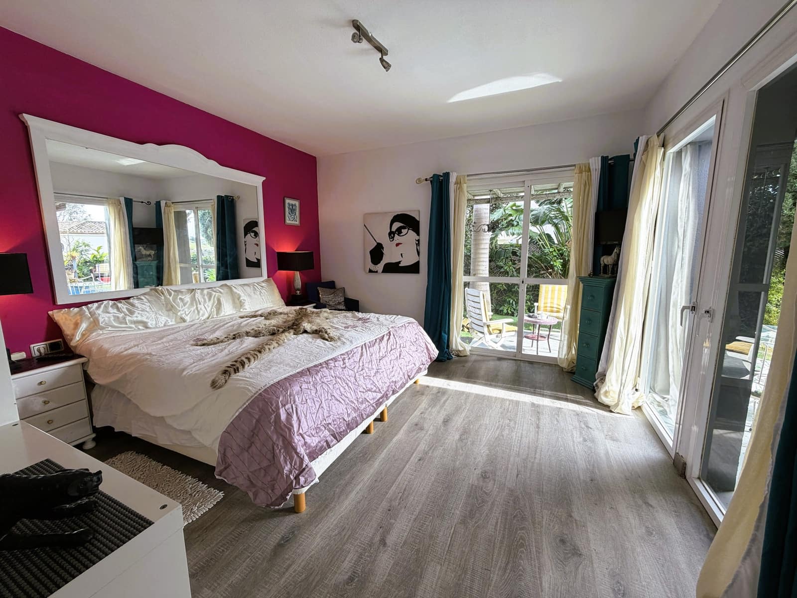 5 sypialnia Willa na sprzedaż w Estepona z basenem garażem - 794 000 € (Ref: 9568269)