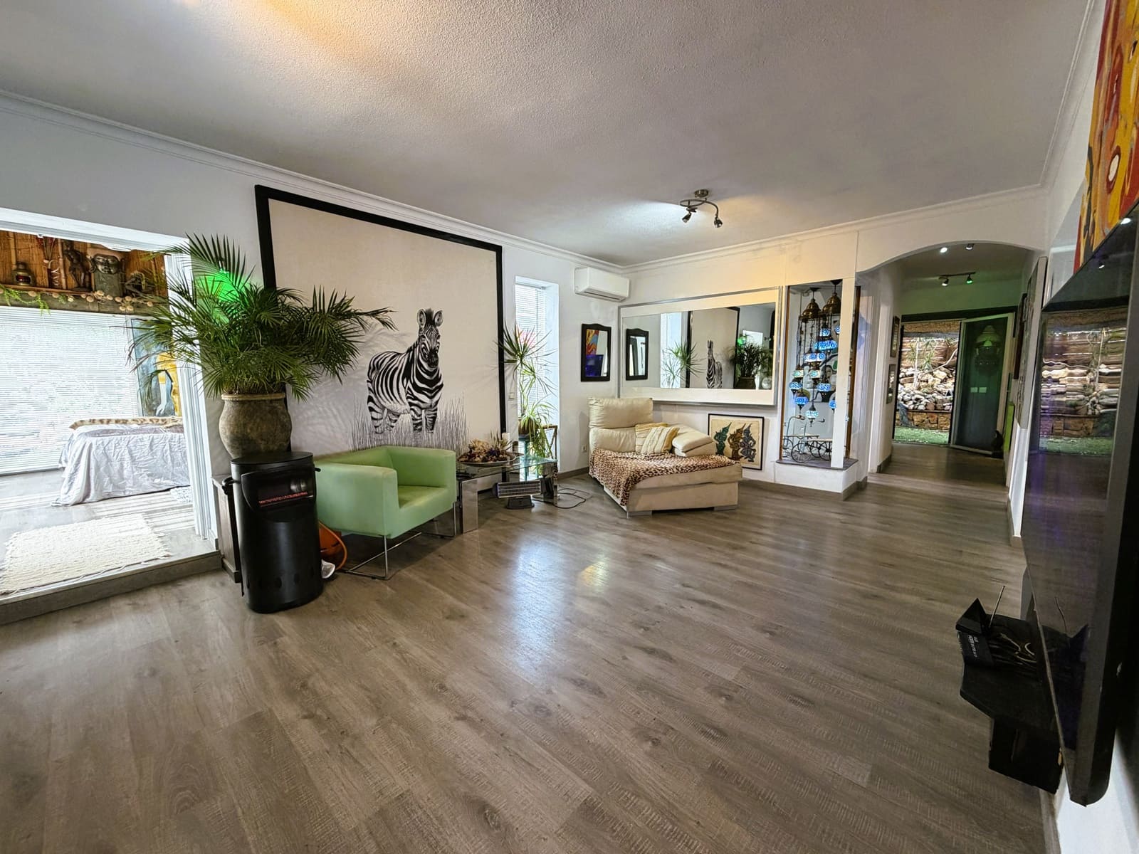 5 sypialnia Willa na sprzedaż w Estepona z basenem garażem - 794 000 € (Ref: 9568269)