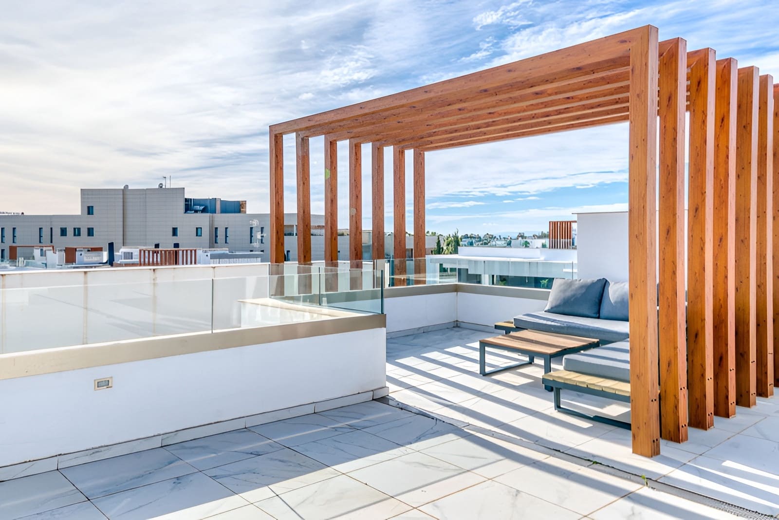 2 bedroom Penthouse for sale in New Golden Mile with pool garage - € 690,000 (Ref: 9698159)