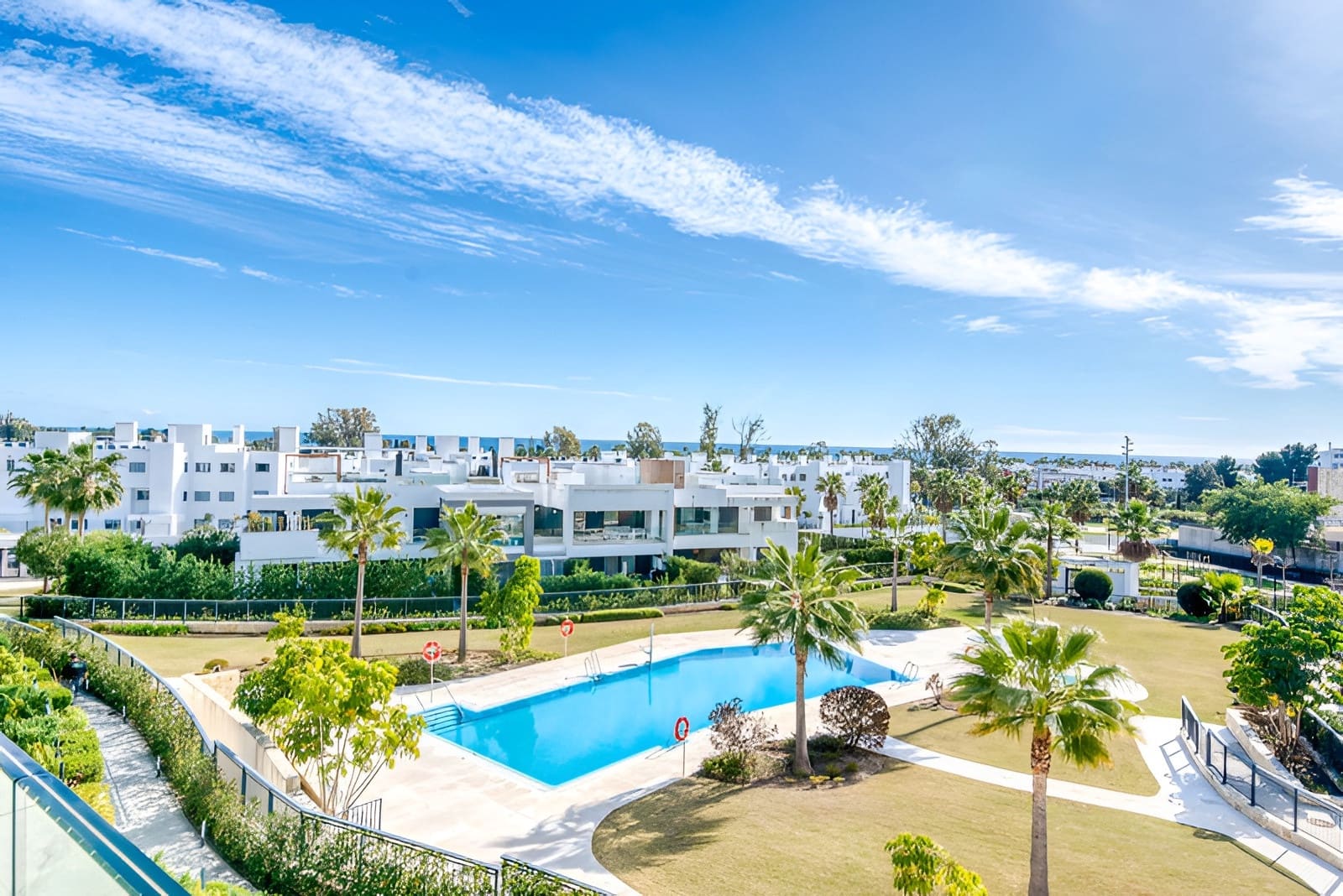 2 bedroom Penthouse for sale in New Golden Mile with pool garage - € 690,000 (Ref: 9698159)