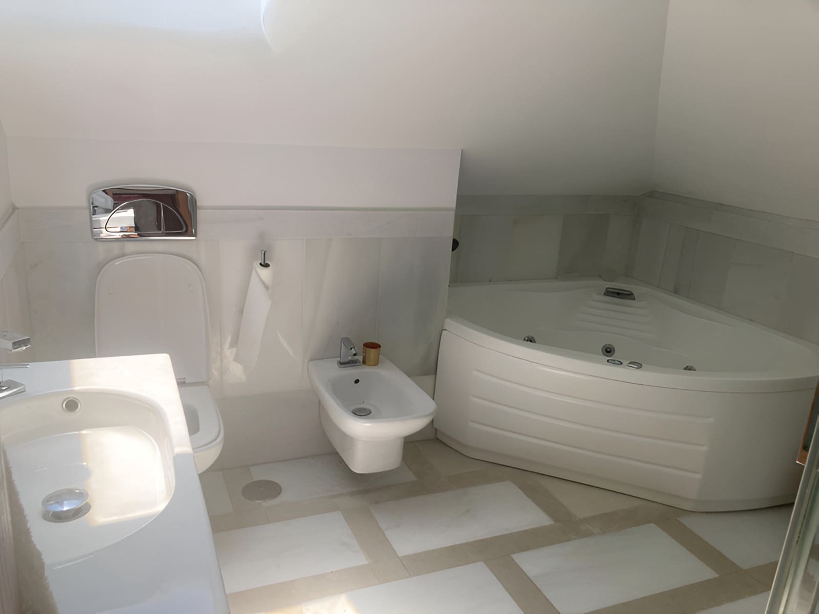 5 bedroom Townhouse for sale in Estepona with pool garage - € 1,755,000 (Ref: 9701444)