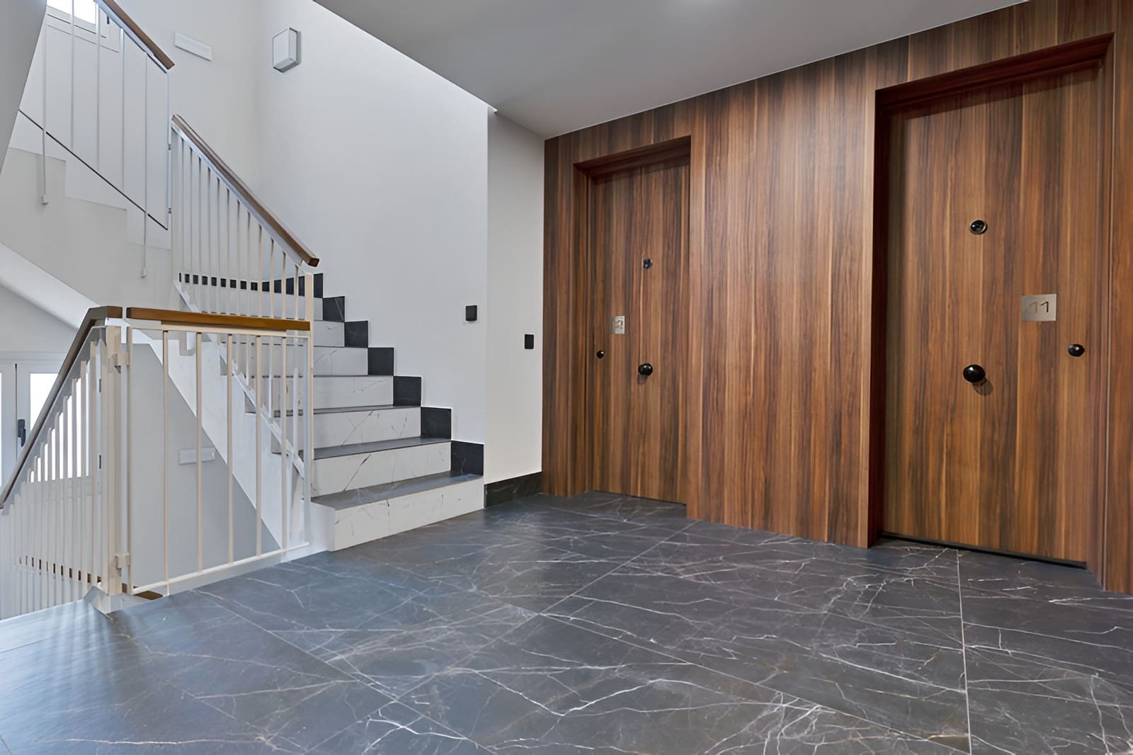 3 Zimmer Apartment zu verkaufen in San Pedro de Alcantara mit Pool Garage - 1.075.000 € (Ref: 9701445)