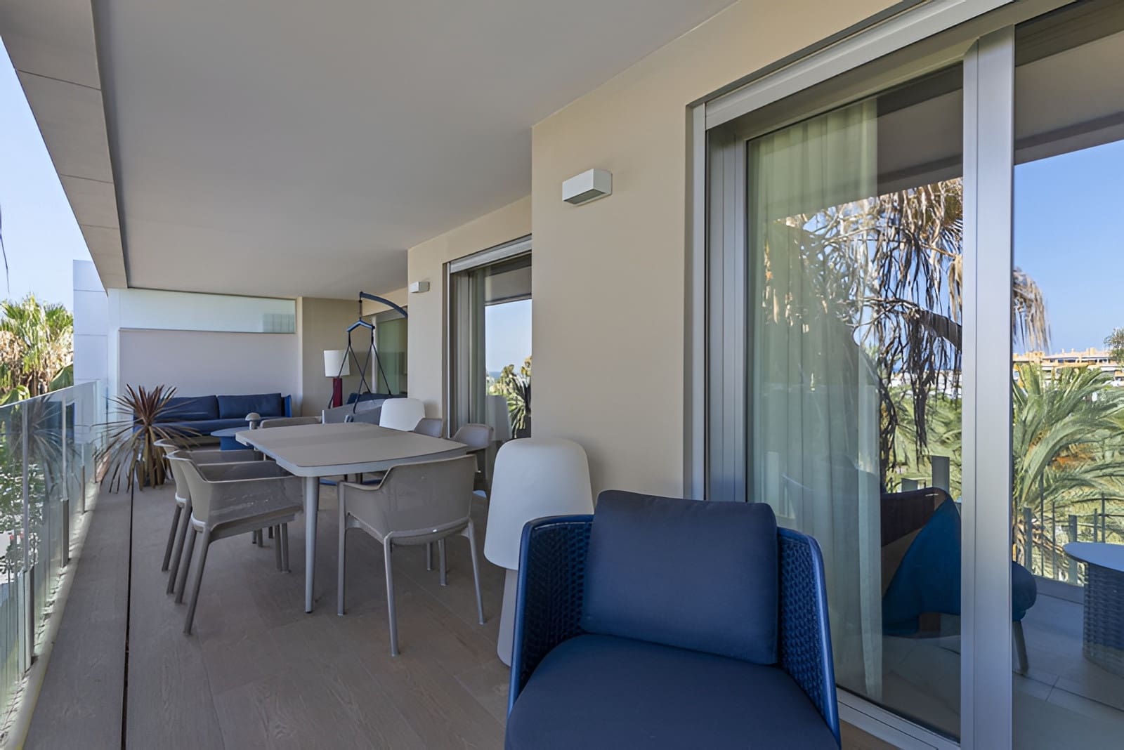 3 Zimmer Apartment zu verkaufen in San Pedro de Alcantara mit Pool Garage - 1.075.000 € (Ref: 9701445)