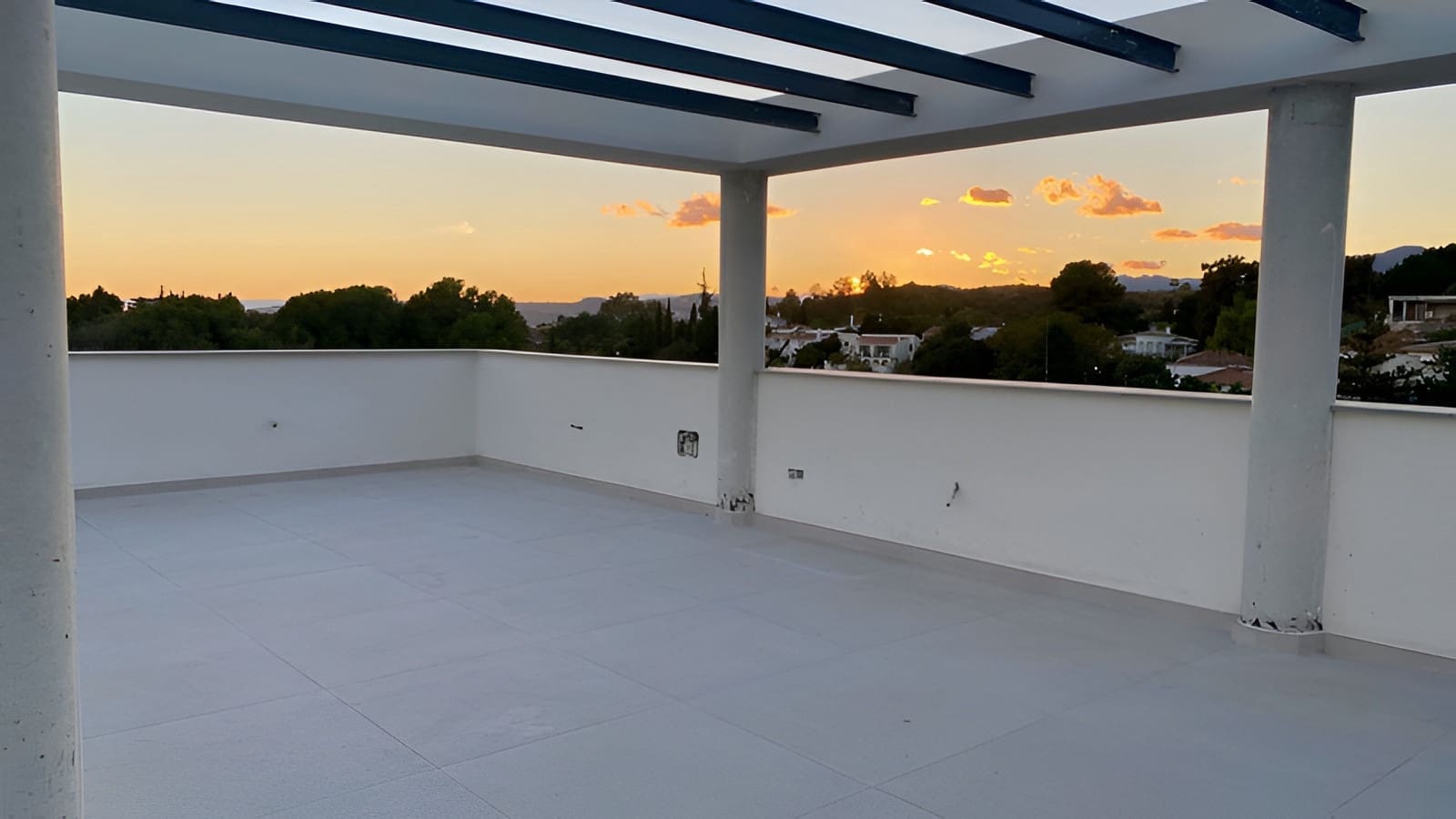4 soveværelse Villa til salg i Mijas med swimmingpool garage - € 1.040.000 (Ref: 9701446)