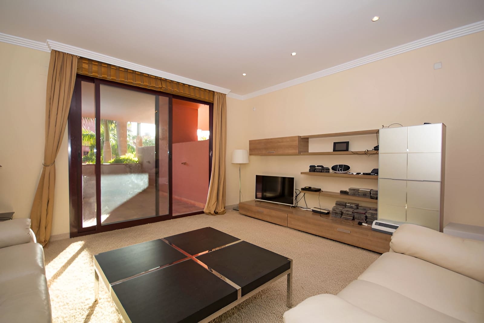 4 camera da letto Appartamento in vendita in New Golden Mile con piscina garage - 845.000 € (Rif: 9701447)