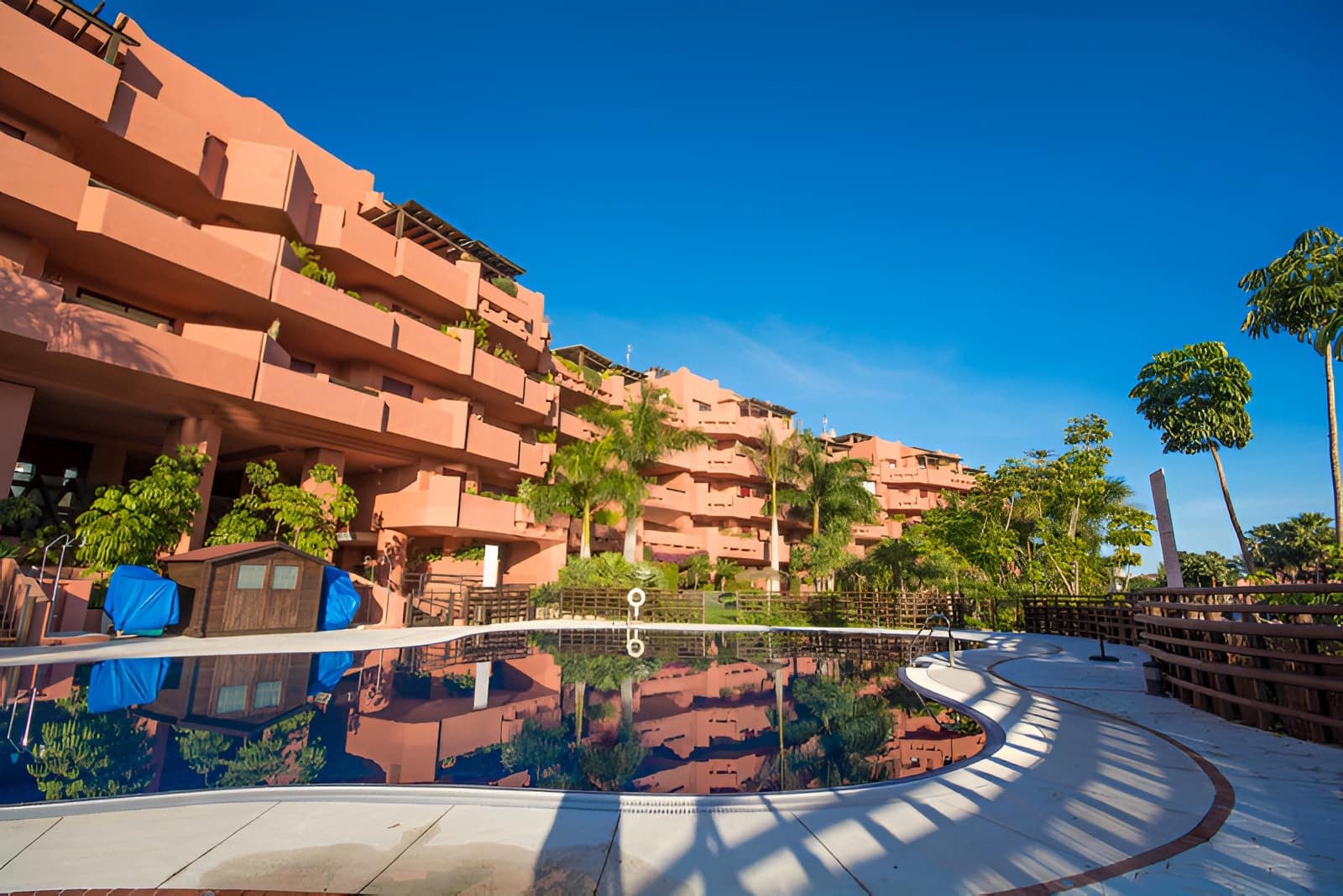 4 camera da letto Appartamento in vendita in New Golden Mile con piscina garage - 845.000 € (Rif: 9701447)