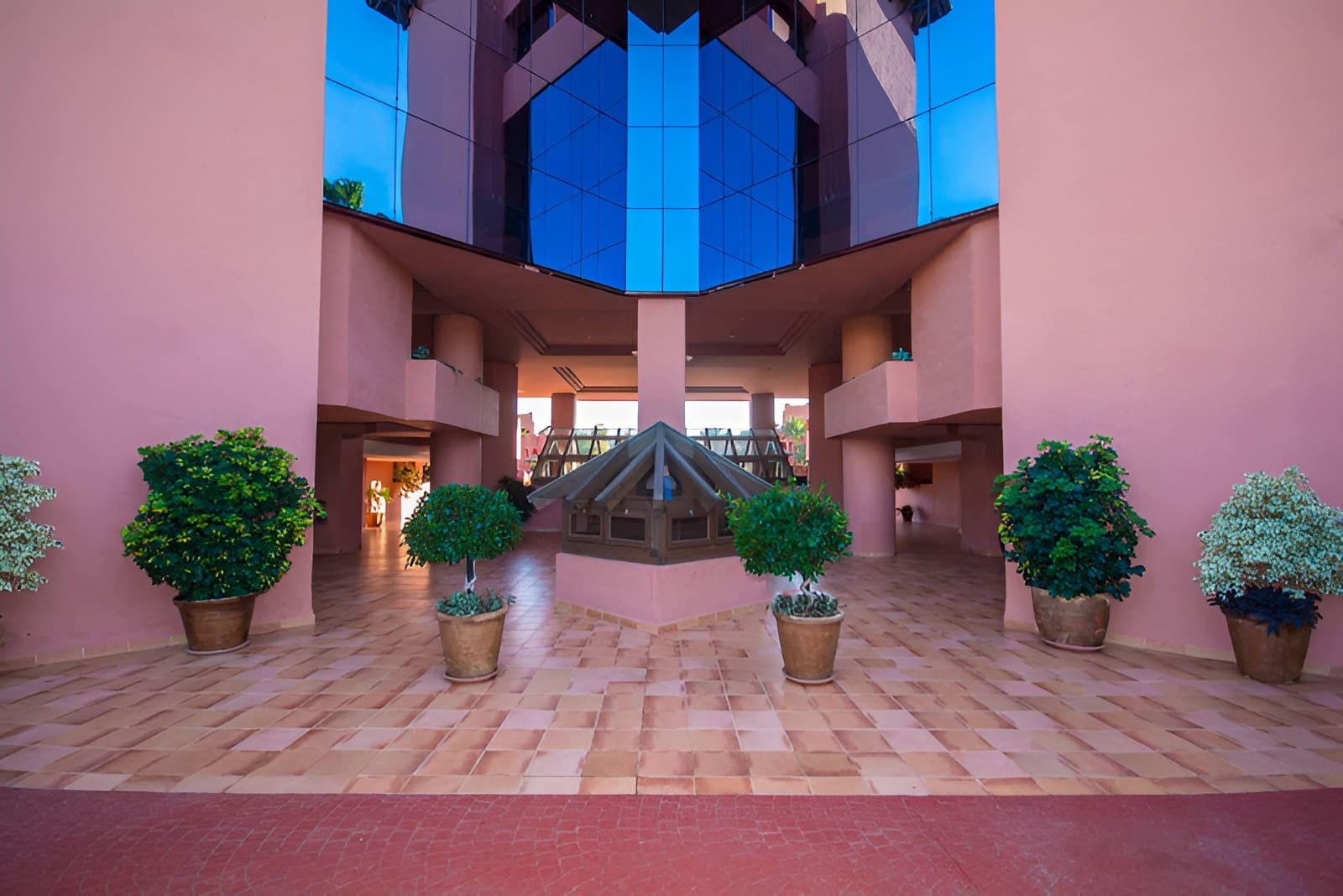 4 camera da letto Appartamento in vendita in New Golden Mile con piscina garage - 845.000 € (Rif: 9701447)