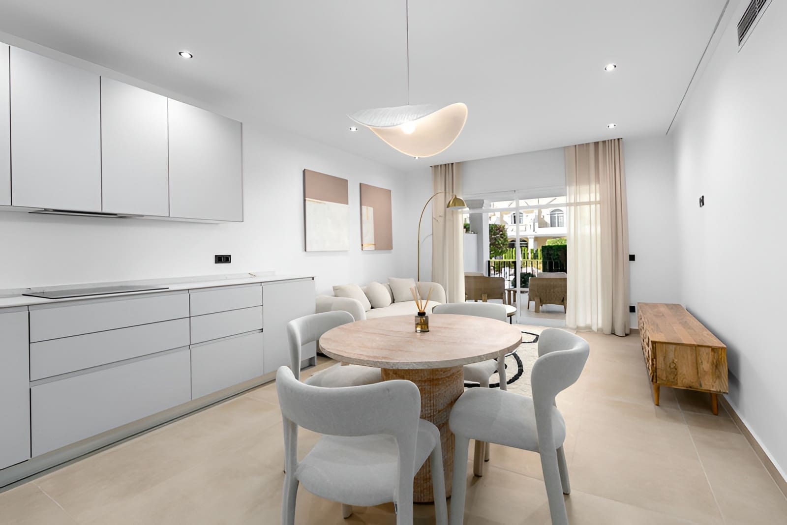 3 bedroom Apartment for sale in Marbella with pool garage - € 699,000 (Ref: 9726478)