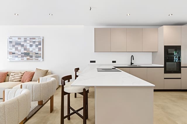 3 Zimmer Apartment zu verkaufen in Nueva Andalucia, Marbella mit Pool Garage - 699.000 € (Ref: 9726479)