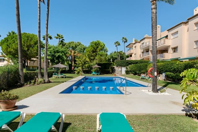 3 Zimmer Apartment zu verkaufen in Nueva Andalucia, Marbella mit Pool Garage - 699.000 € (Ref: 9726479)