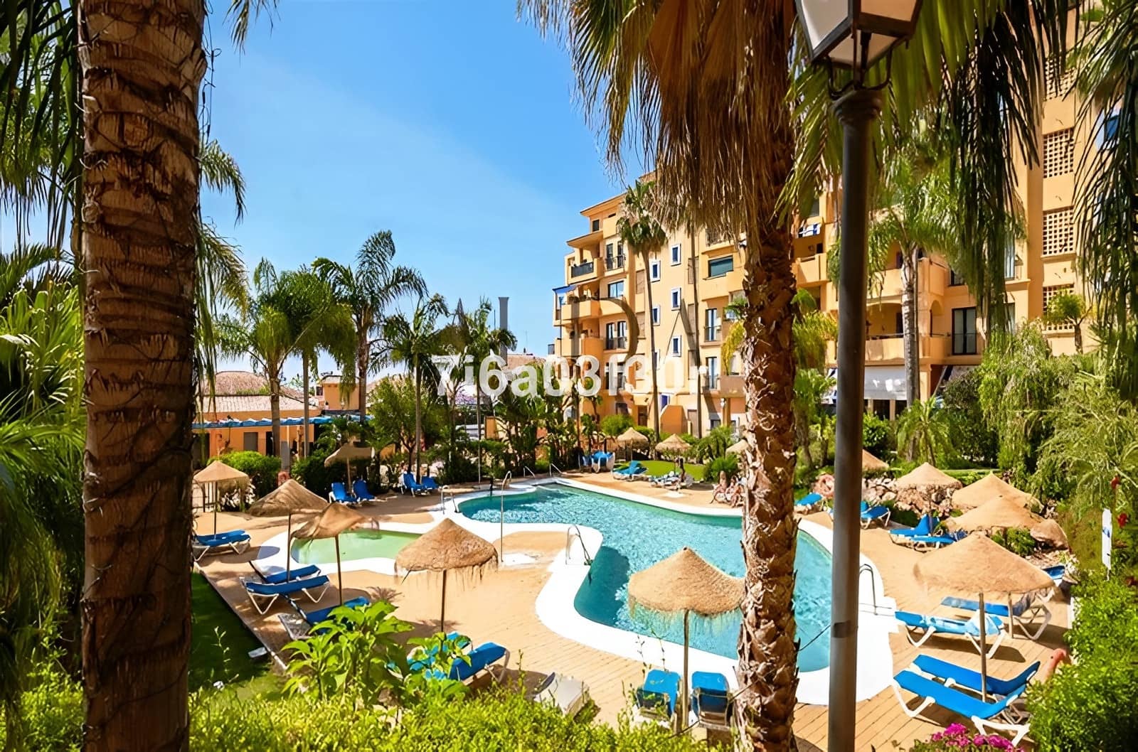 3 Zimmer Apartment zu verkaufen in San Pedro de Alcantara mit Pool Garage - 695.000 € (Ref: 9726480)