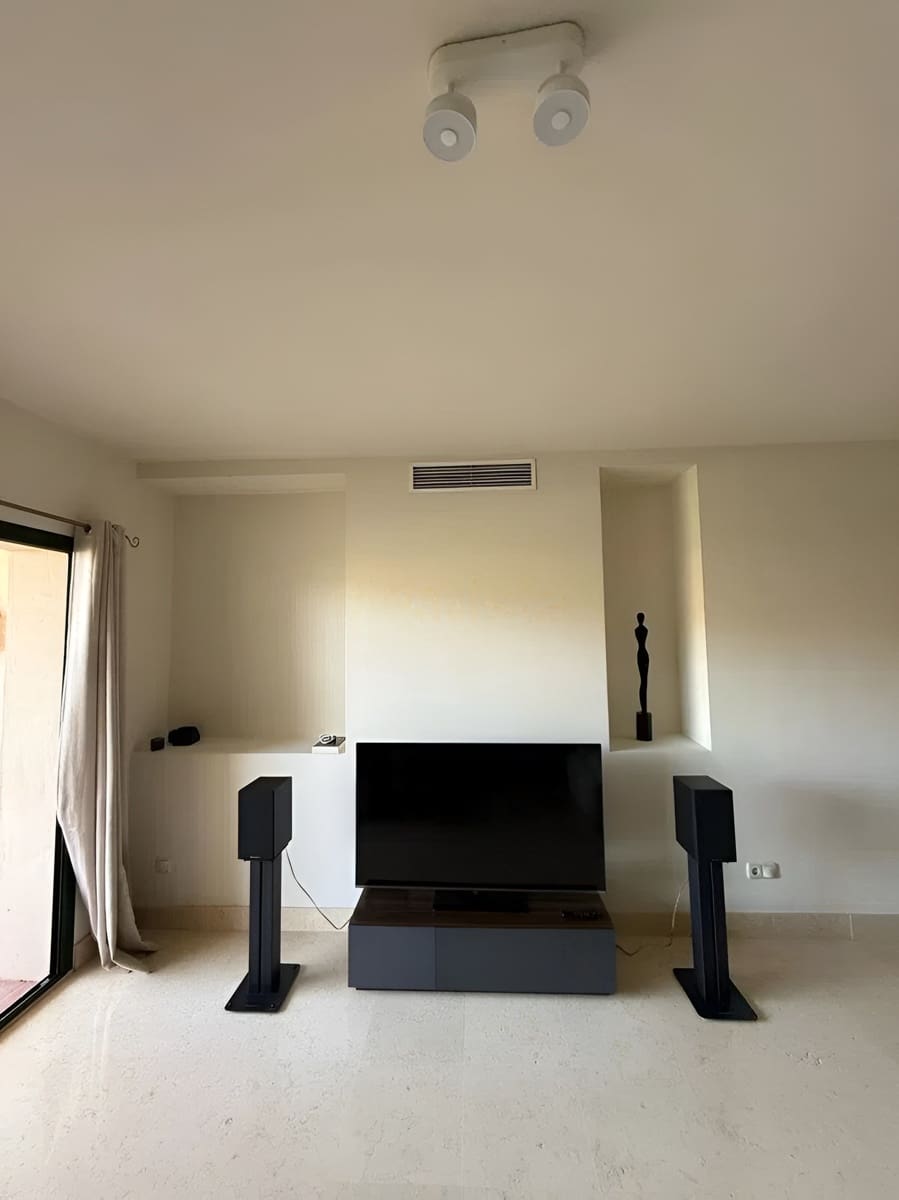 Apartamento de 3 habitaciones en Benahavís en venta con piscina garaje - 660.000 € (Ref: 9726481)