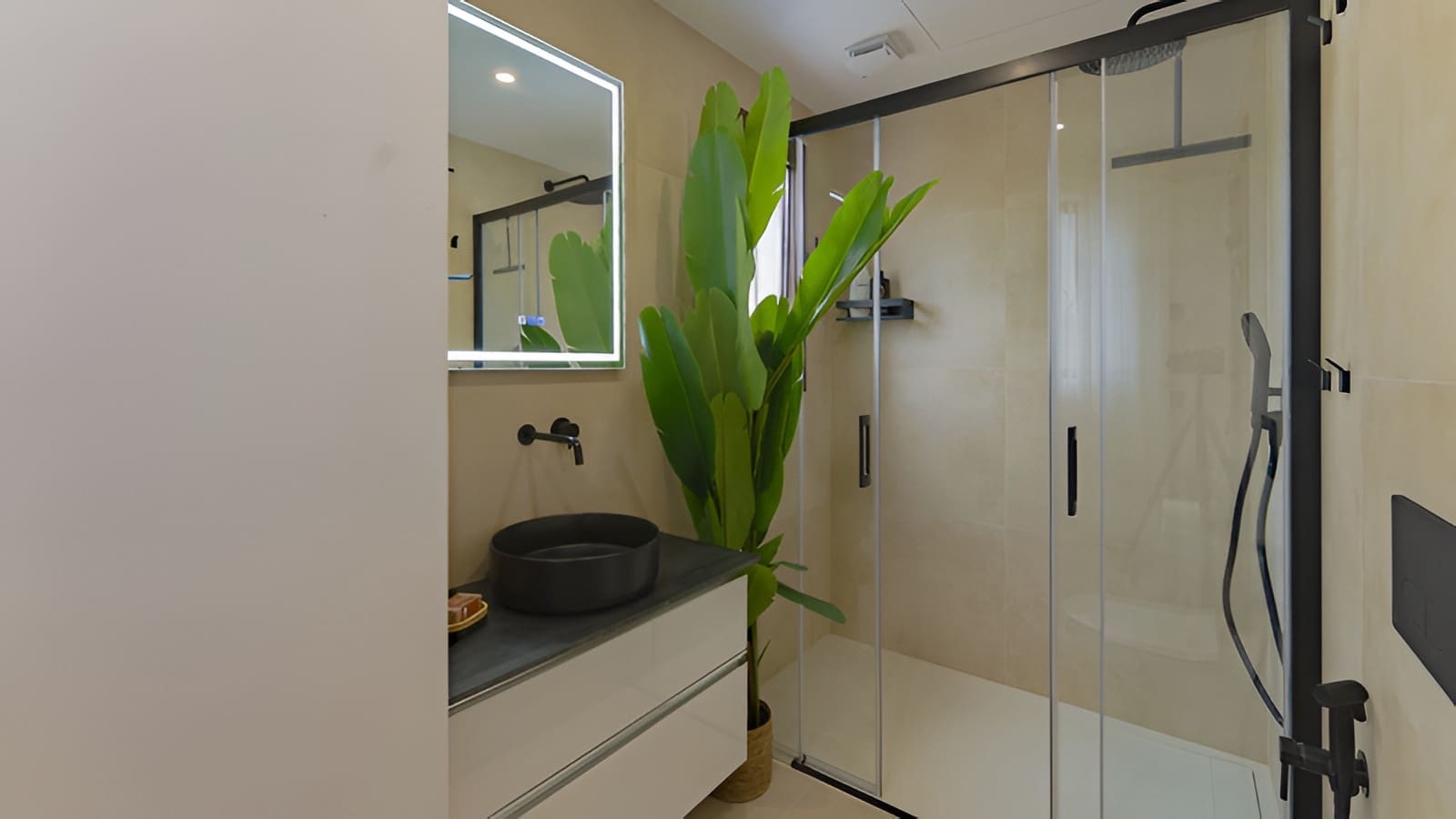 3 soverom Hus til salgs i Benahavis med svømmebasseng garasje - € 650 000 (Ref: 9726482)