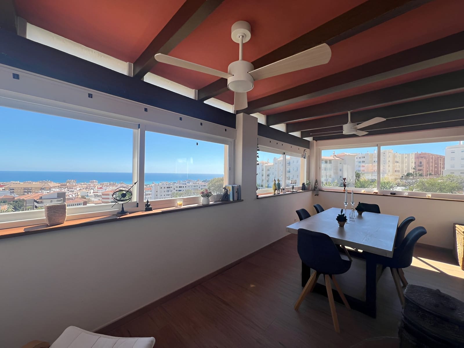 4 sypialnia Penthouse na sprzedaż w Arroyo de la Miel z basenem garażem - 565 000 € (Ref: 9726484)