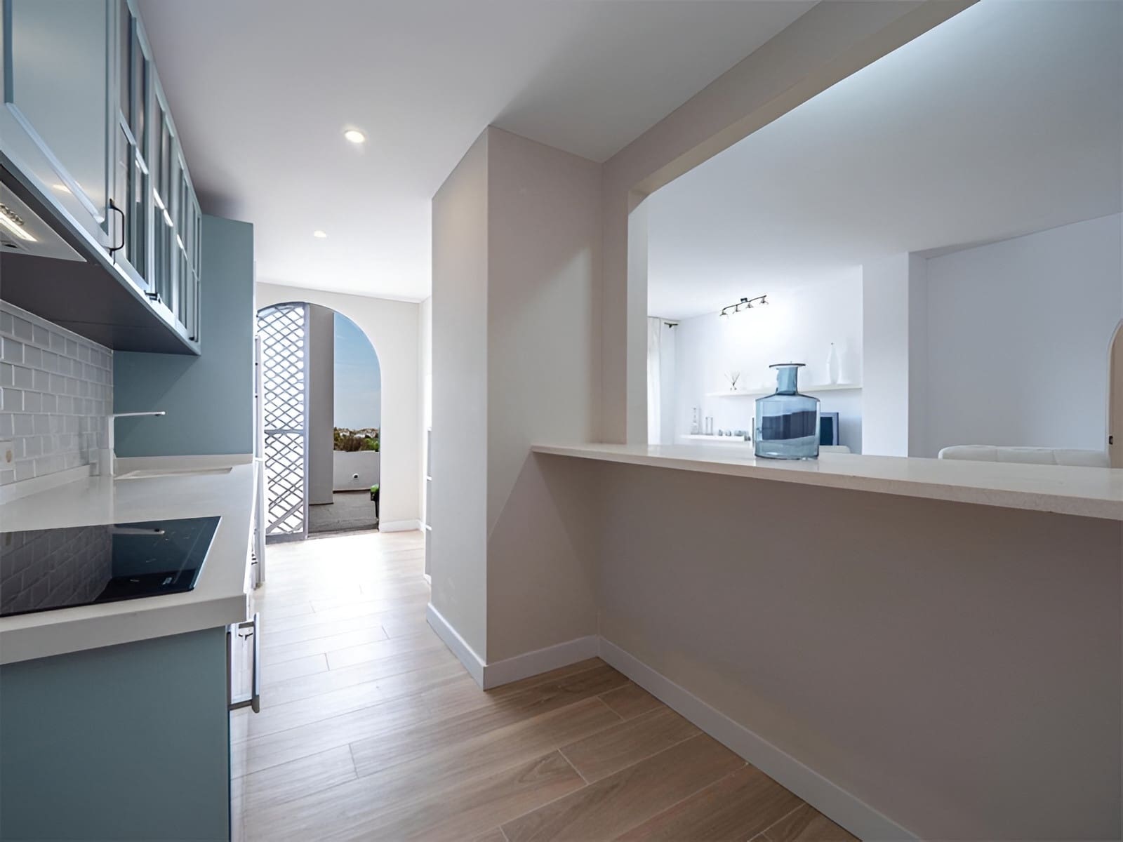 2 soverom Leilighet til salgs i Marbella med svømmebasseng garasje - € 550 000 (Ref: 9726485)