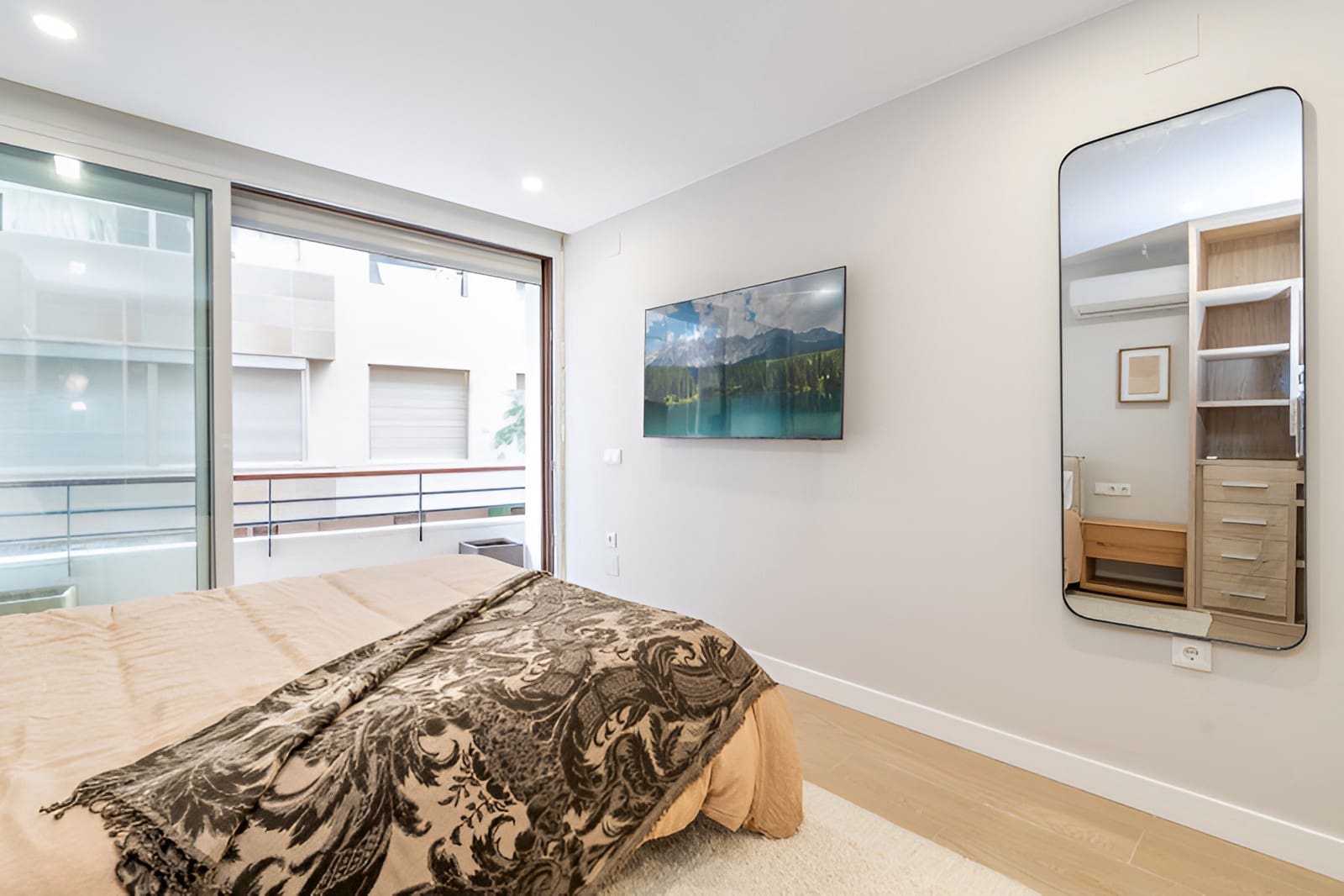 2 soverom Leilighet til salgs i Estepona - € 492 000 (Ref: 9726486)