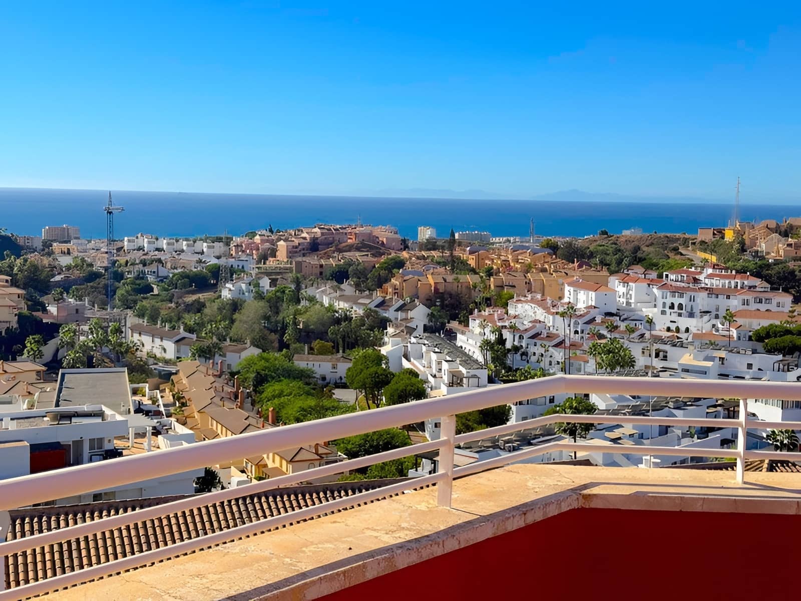 2 bedroom Penthouse for sale in Riviera del Sol with pool garage - € 350,000 (Ref: 9726488)