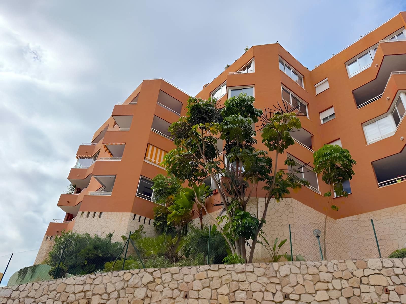 2 bedroom Penthouse for sale in Riviera del Sol with pool garage - € 350,000 (Ref: 9726488)