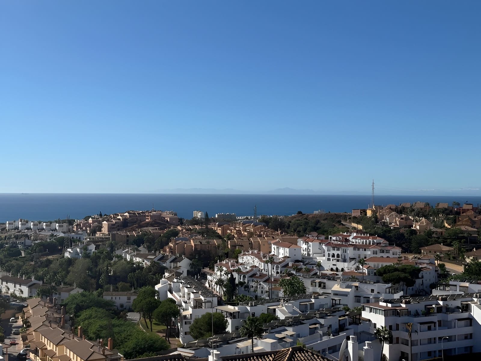 2 bedroom Penthouse for sale in Riviera del Sol with pool garage - € 350,000 (Ref: 9726488)