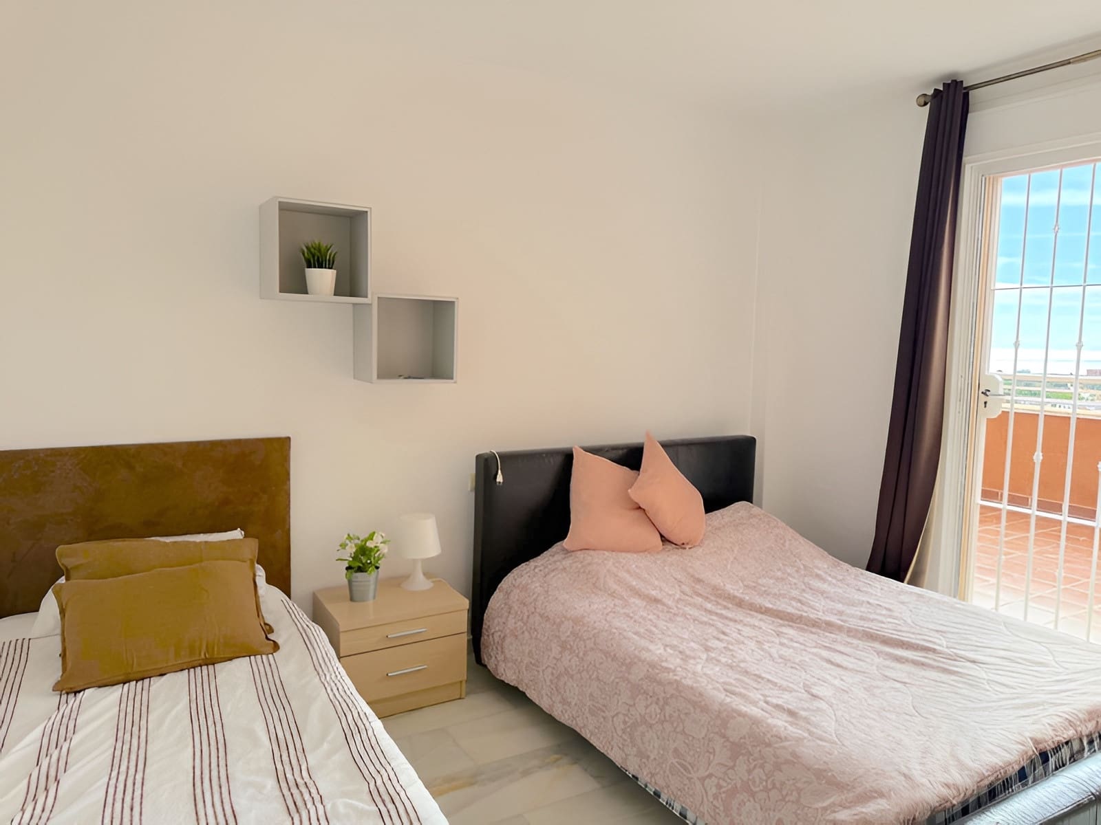 2 bedroom Penthouse for sale in Riviera del Sol with pool garage - € 350,000 (Ref: 9726488)