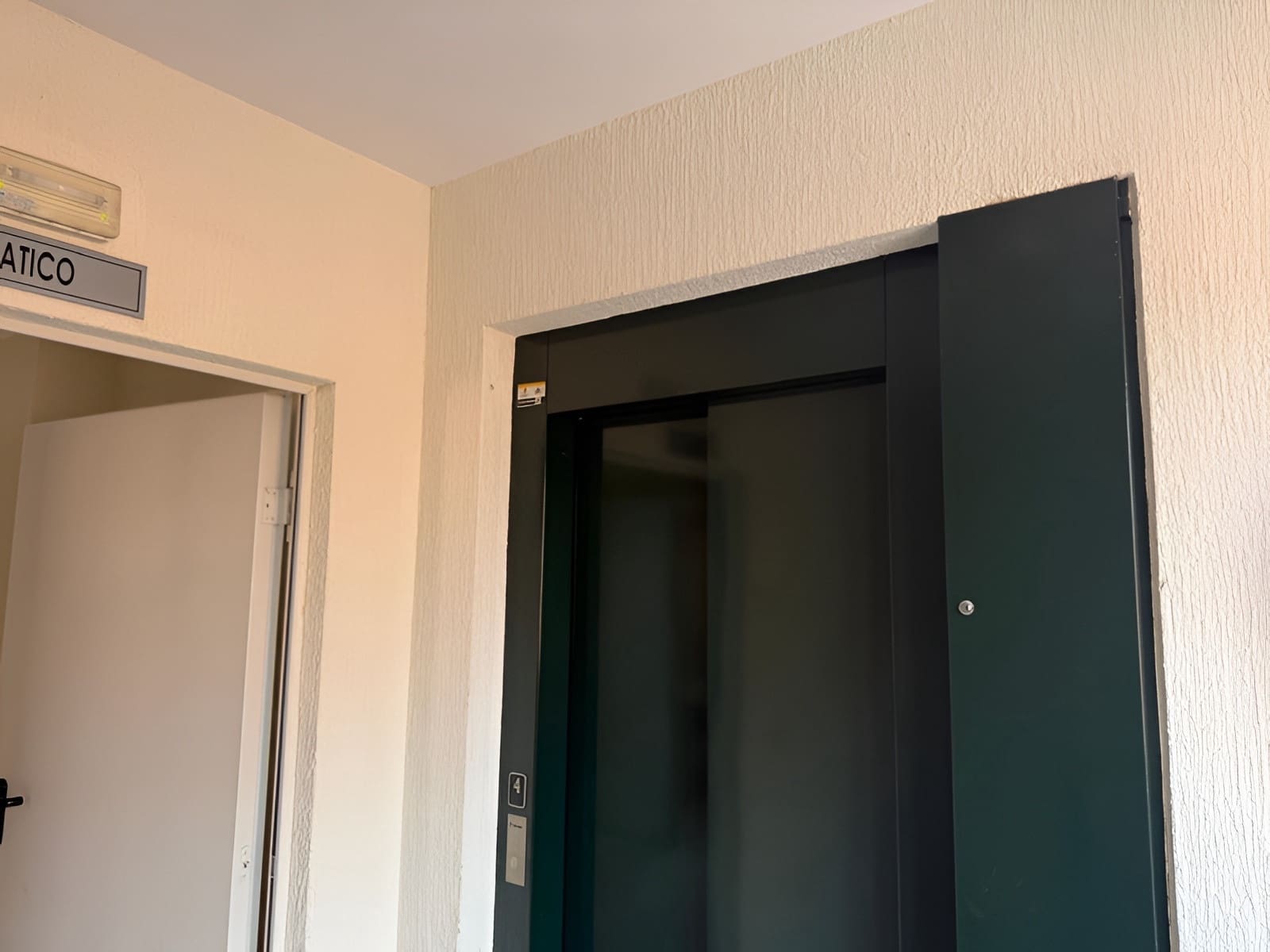 2 bedroom Penthouse for sale in Riviera del Sol with pool garage - € 350,000 (Ref: 9726488)