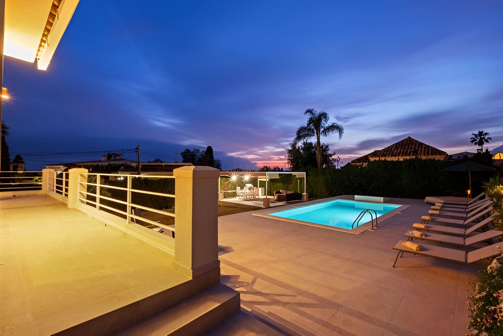 Chalet de 4 habitaciones en Marbella en venta con piscina garaje - 1.649.000 € (Ref: 9735325)