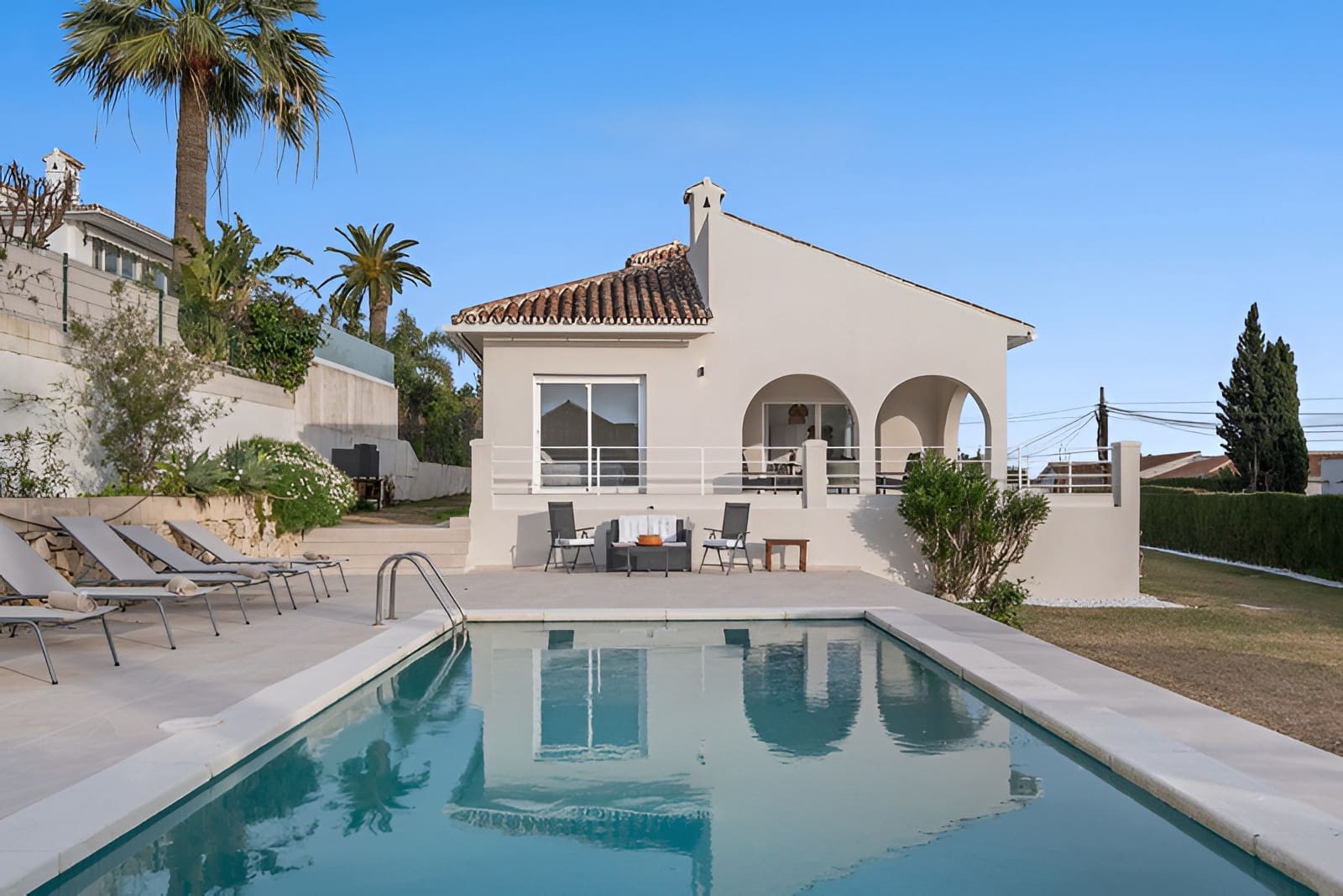 Chalet de 4 habitaciones en Marbella en venta con piscina garaje - 1.649.000 € (Ref: 9735325)