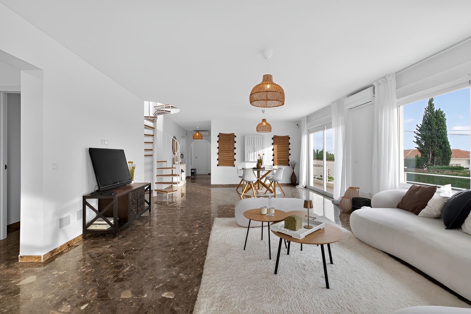 Chalet de 4 habitaciones en Marbella en venta con piscina garaje - 1.649.000 € (Ref: 9735325)