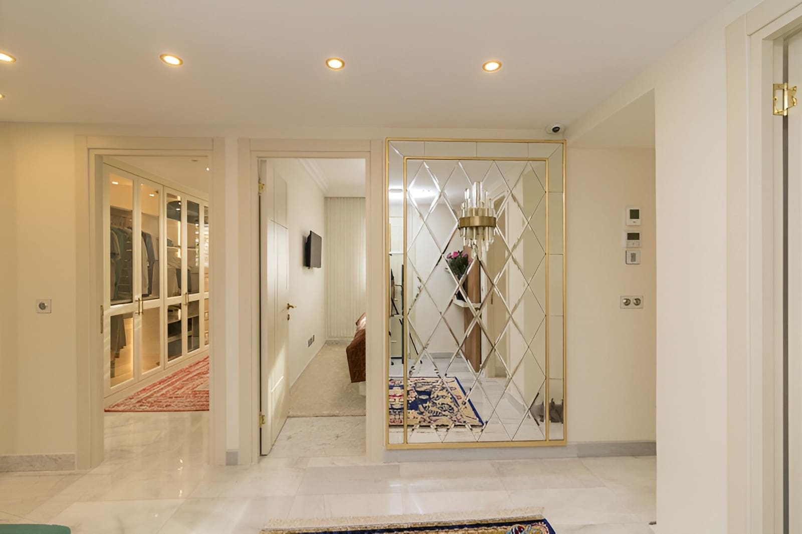 3 bedroom Apartment for sale in Puerto Banus with pool garage - € 1,100,000 (Ref: 9735326)