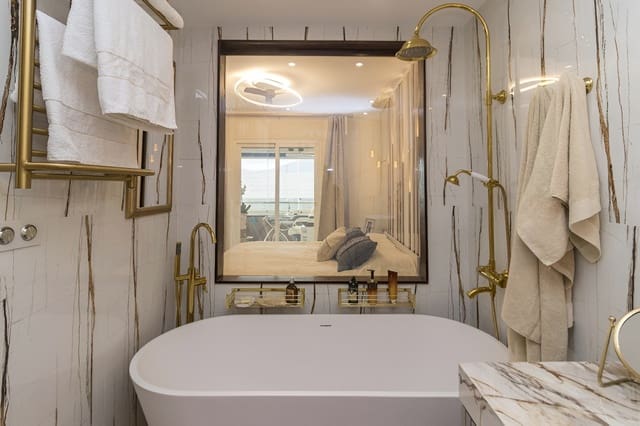 3 bedroom Apartment for sale in Puerto Banus, Marbella with pool garage - € 1,100,000 (Ref: 9735326)