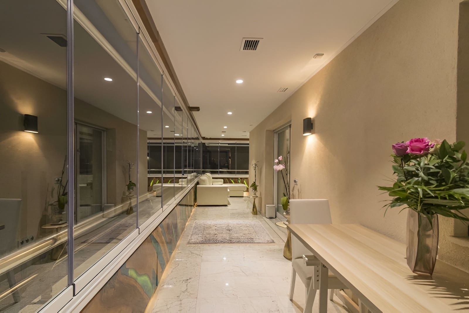 3 bedroom Apartment for sale in Puerto Banus with pool garage - € 1,100,000 (Ref: 9735326)